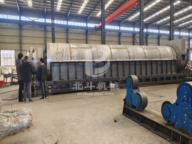 安徽客戶到訪鞏義北斗,聚焦炭化機(jī)考察之行